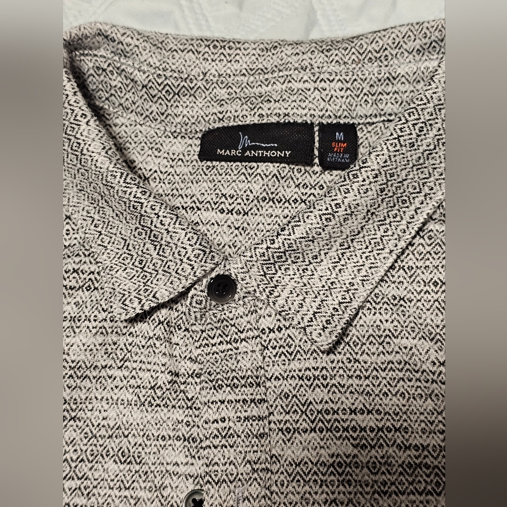 Button down shirt - Picture 2 of 2